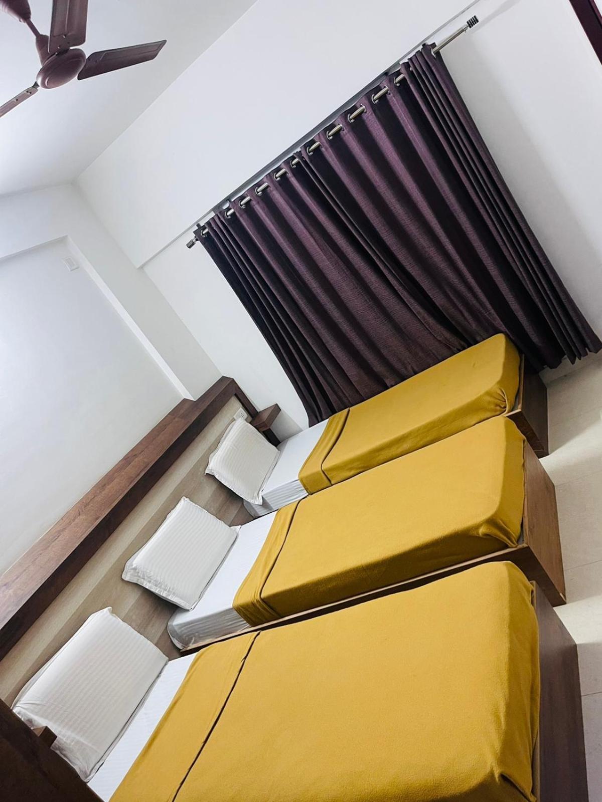 B Six Hotel Bangalore Eksteriør bilde